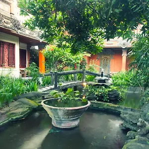 https://seminyak-paradiso.hotelsseminyak.net
